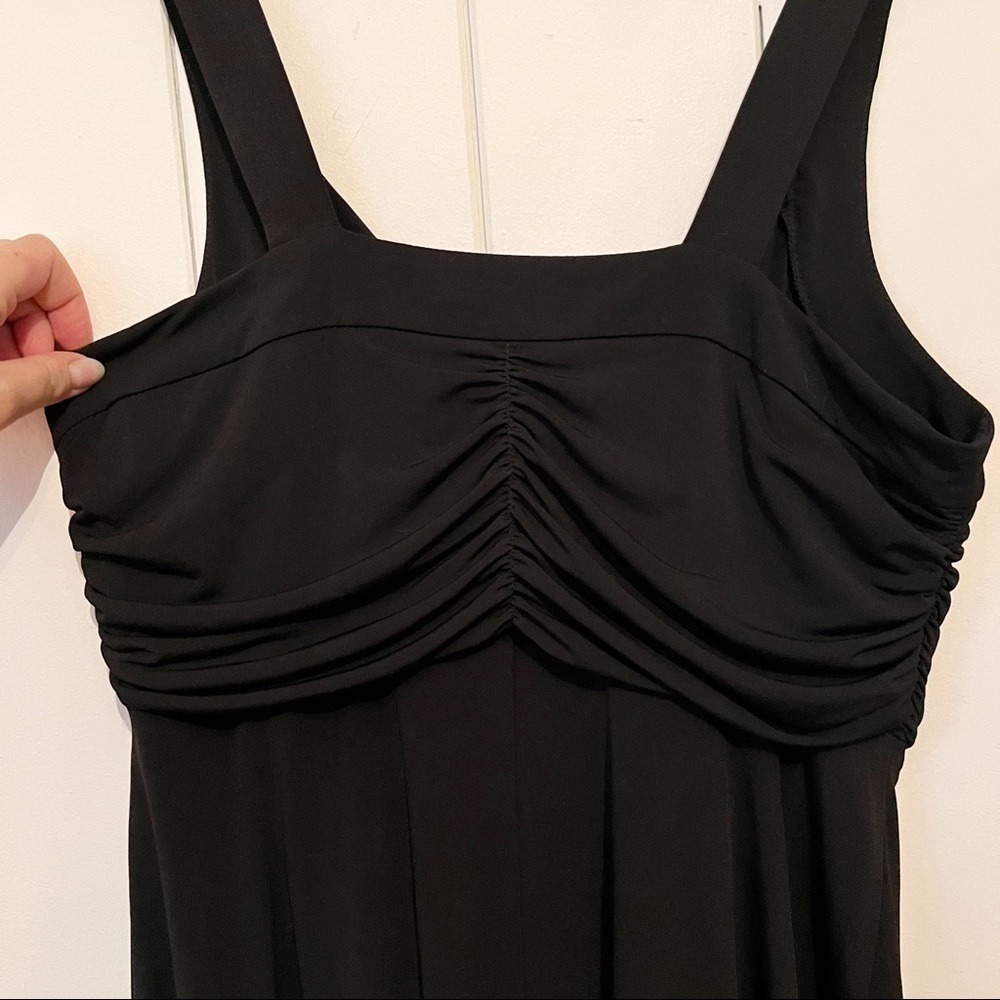 Black Dress. Slinky material. - Picture 7 of 8
